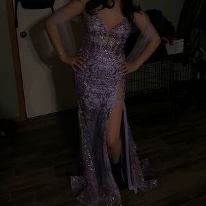 Prom dress ( ONLY USED ONCE )